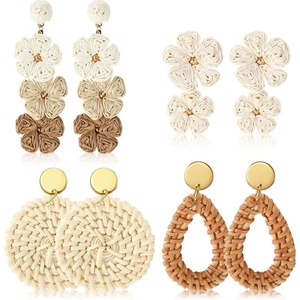 image:imageSumind 4 Pairs Boho Raffia Earrings Flower Round Drop Dangle Woven Earrings for Women Summer Vacation Tropical Beach Natural Handmade Raffia Jewelry Gifts Set Bohemian AccessoriesBoho