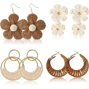 image:imageSumind 4 Pairs Boho Raffia Earrings Flower Round Drop Dangle Woven Earrings for Women Summer Vacation Tropical Beach Natural Handmade Raffia Jewelry Gifts Set Bohemian AccessoriesFlower