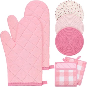 image:imagePink Oven Mitts and Pot Holders 7 Sets Pink White Rubber Cotton PlaidPink White
